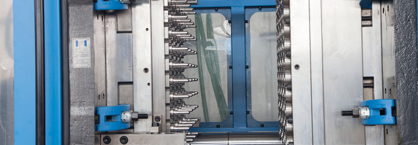 Injection Molding Machine