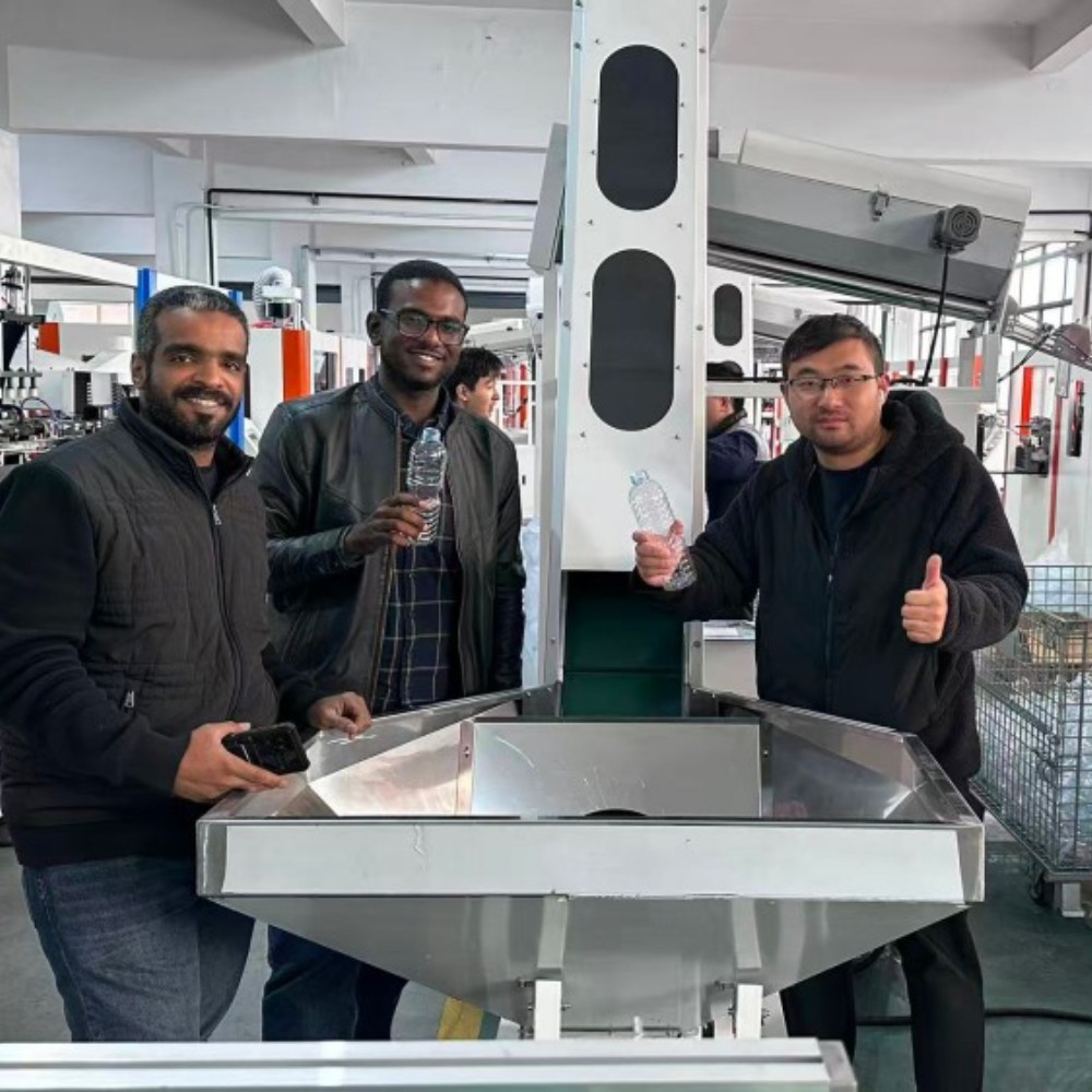 Sudanese Customer Visits Alps Machine for Factory Inspection of Drinking Water Bottling Machines